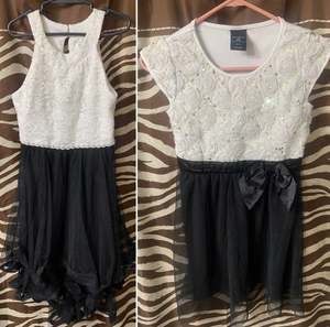 2 kids/girls similiar dresses sz: 8 & lg 10/12